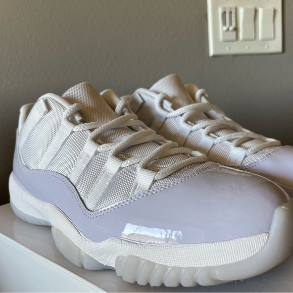 NIKE- Air jordan 11 Retro low